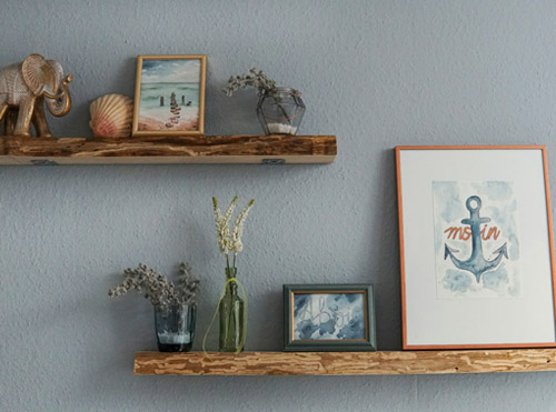 DIY Floating Shelves